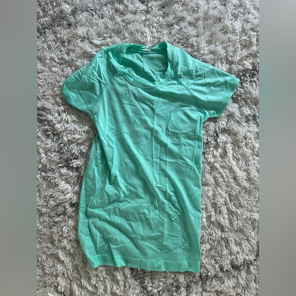 Lululemon Swiftly Tec short sleeve